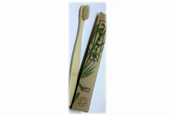brosse à dent en bambou, proposé par Multipharm, expert en matériel médical. Une brosse à dent naturel, écologique et économique, fiable pour pharmacies et les patients.