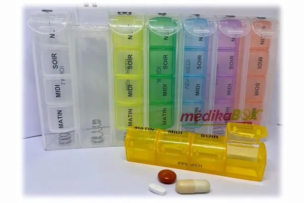 pilulier medika box, easypills, sélectionné par Multipharm pour les professionnels de santé.